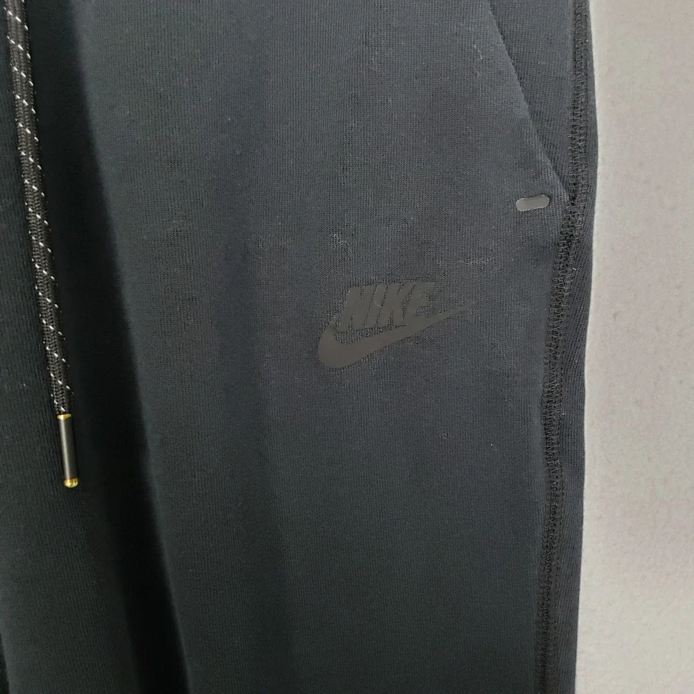 Nike Tech Fleece Jogger Sweatpants Black Loungewear Athleisure Men's Size M